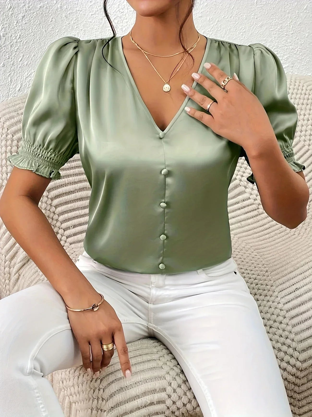 Abella – Elegante Bluse Mit V-Ausschnitt Und Puffärmeln